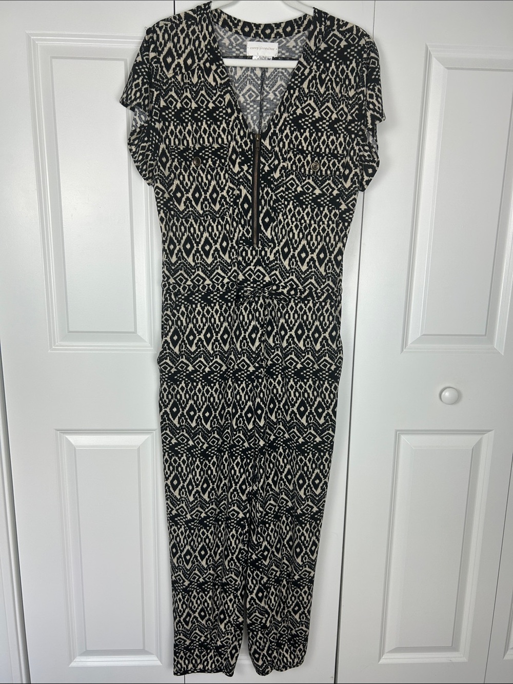 Corey Lynne Calter Black and Cream Geometric Zip-Front Jumpsuit Size Medium